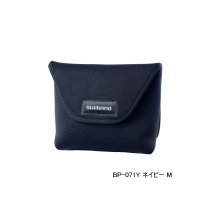 ≪'25年3月新商品！≫ シマノ リールガード スピニングハンドル取外しタイプ BP-071Y ネイビー Mサイズ [3月発売予定/ご予約受付中]